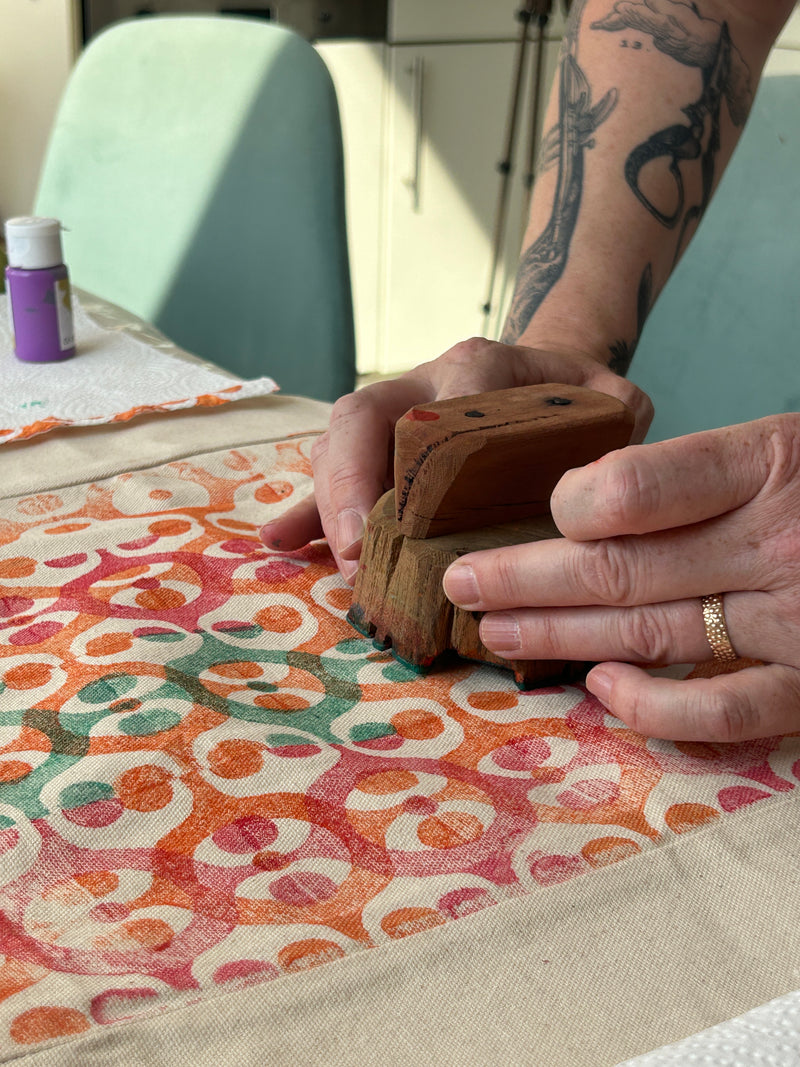 Printing a tote bag with wooden blocks